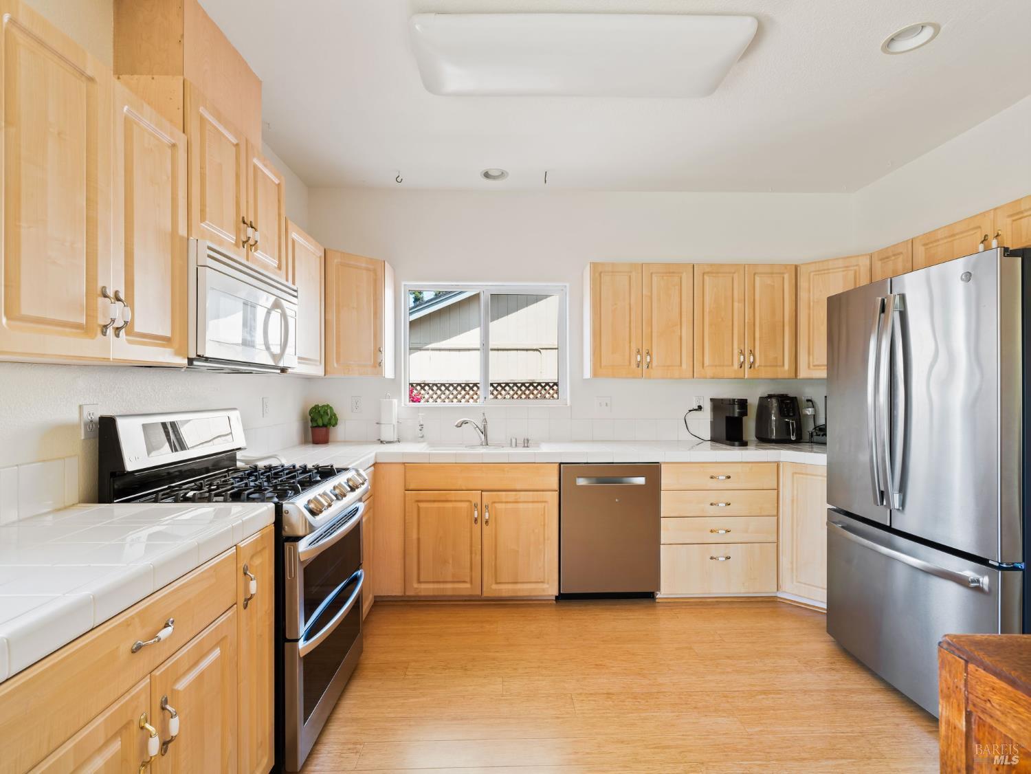 Detail Gallery Image 59 of 60 For 109 Paradise Dr, Napa,  CA 94558 - 4 Beds | 2/1 Baths