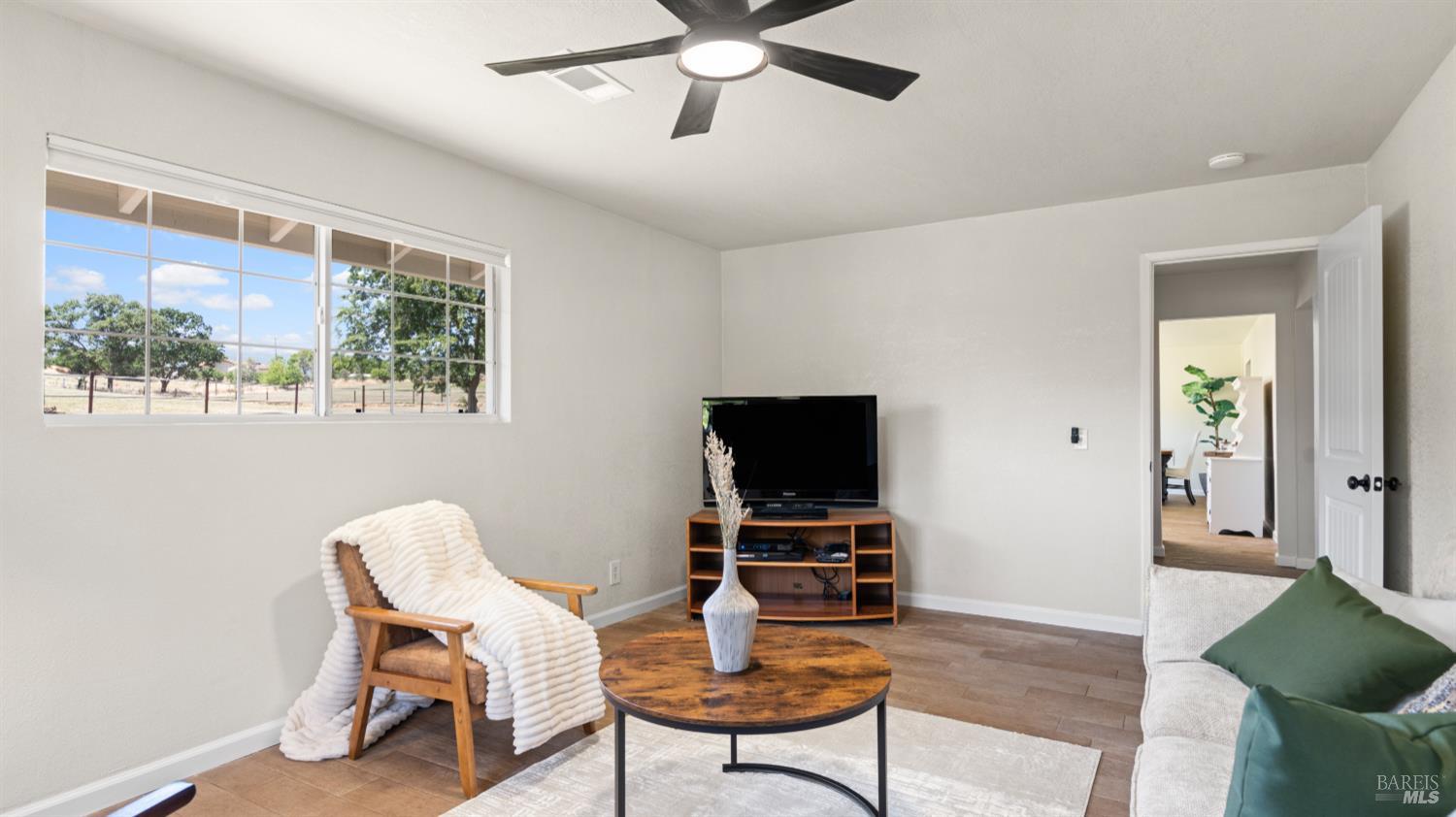Detail Gallery Image 27 of 70 For 4270 Peaceful Glen Rd, Vacaville,  CA 95688 - 3 Beds | 2 Baths