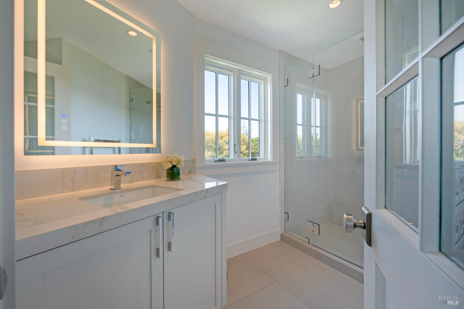 Detail Gallery Image 43 of 64 For 22 Eucalyptus Rd, Belvedere,  CA 94920 - 5 Beds | 4/2 Baths
