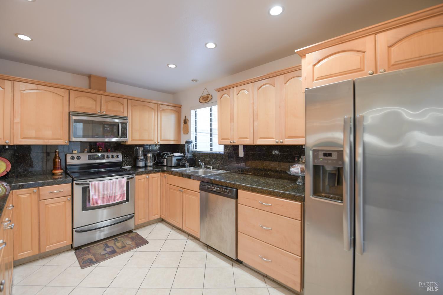 Detail Gallery Image 17 of 31 For 433 Freeway Dr, Napa,  CA 94558 - 2 Beds | 1/1 Baths