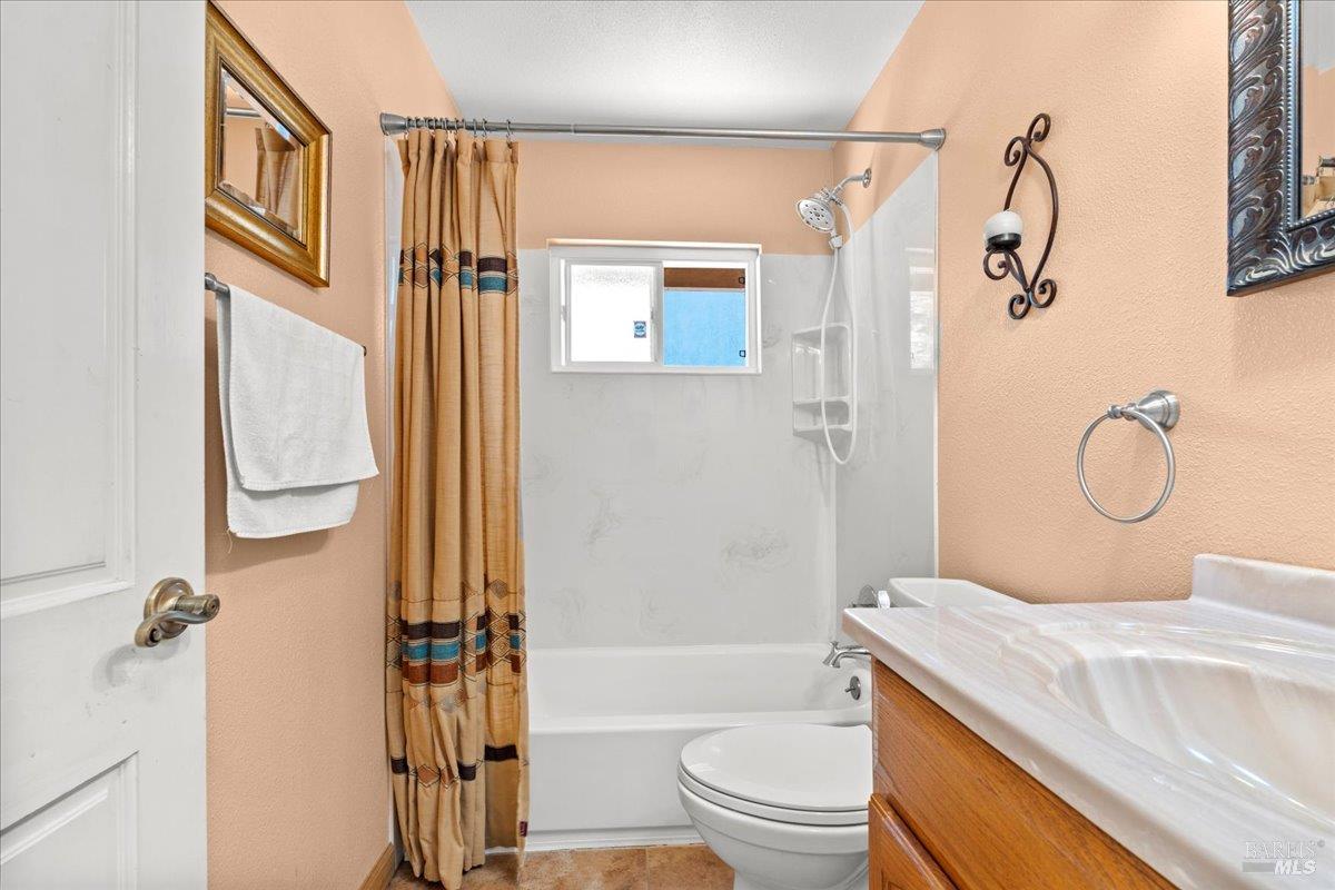 Detail Gallery Image 16 of 31 For 112 Aragon Ct, Vallejo,  CA 94591 - 3 Beds | 2 Baths