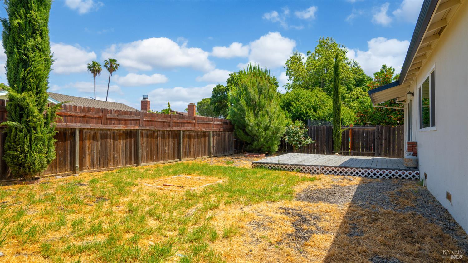 Detail Gallery Image 35 of 36 For 1661 California Dr, Vacaville,  CA 95687 - 3 Beds | 2 Baths