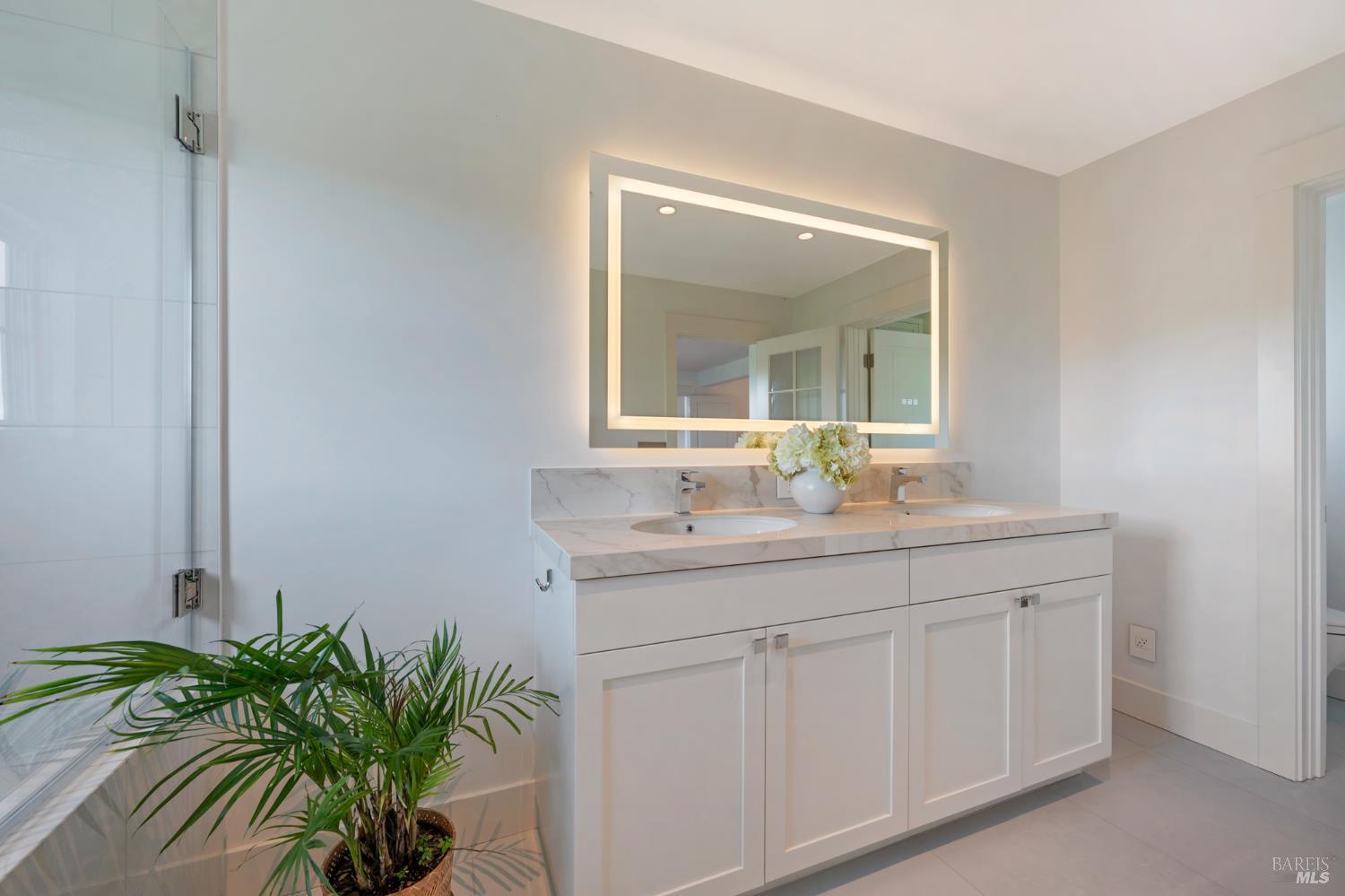 Detail Gallery Image 51 of 64 For 22 Eucalyptus Rd, Belvedere,  CA 94920 - 5 Beds | 4/2 Baths