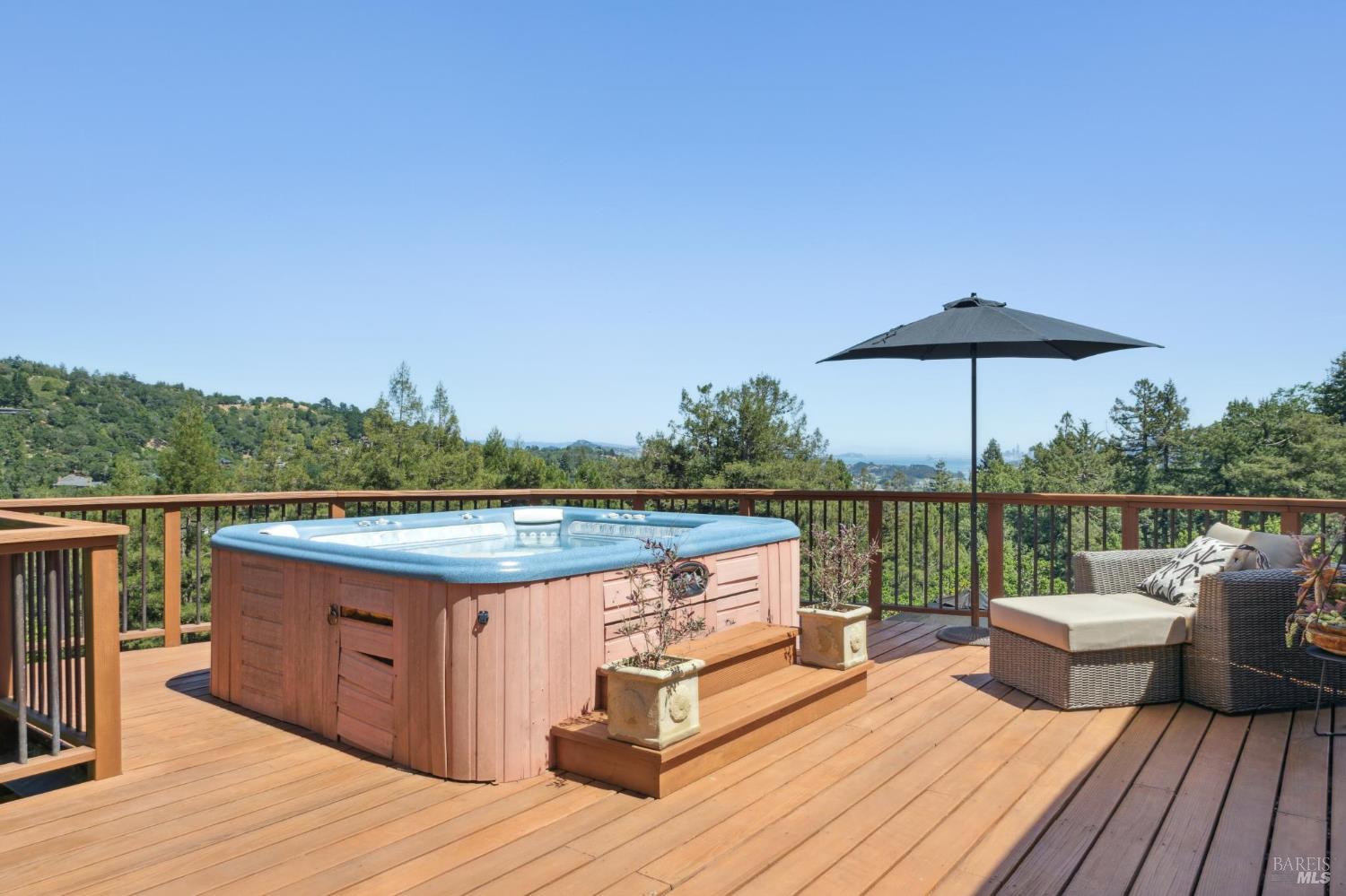 Detail Gallery Image 41 of 54 For 222 Marguerite Ave, Mill Valley,  CA 94941 - 4 Beds | 5 Baths