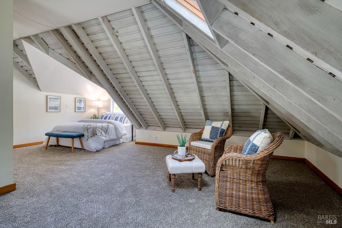 Detail Gallery Image 11 of 45 For 11 Inverness Way, Inverness,  CA 94937 - 3 Beds | 2 Baths