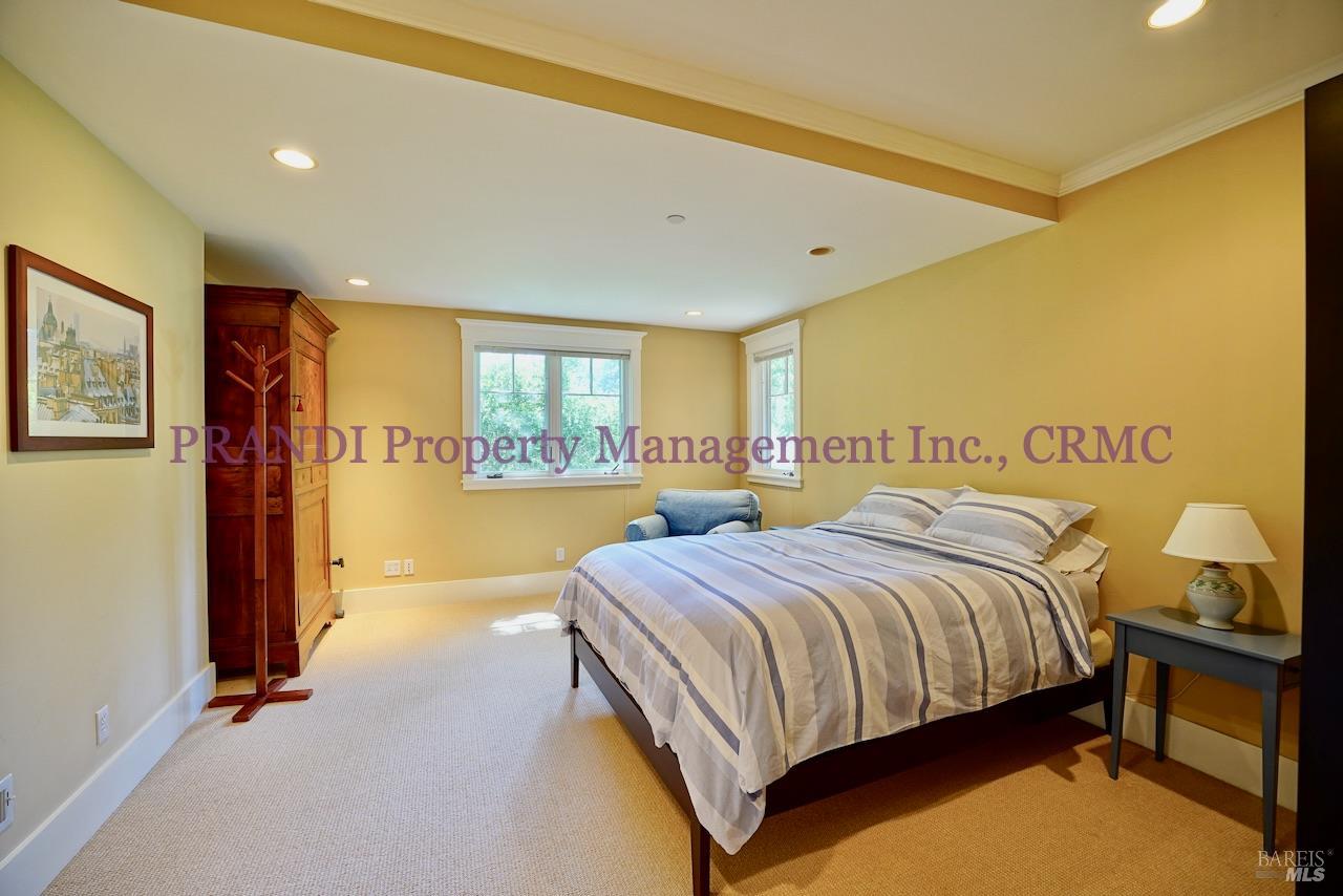 Detail Gallery Image 19 of 24 For 75 E Marguerite Ter, Mill Valley,  CA 94941 - 4 Beds | 3/1 Baths