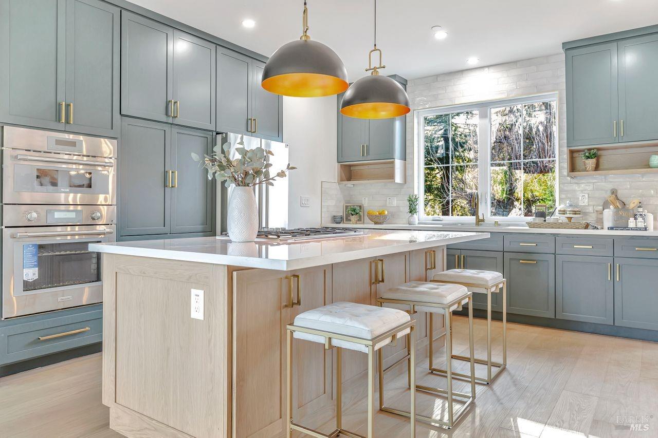 Detail Gallery Image 3 of 64 For 22 Cedar Ave, Kentfield,  CA 94904 - 5 Beds | 5 Baths