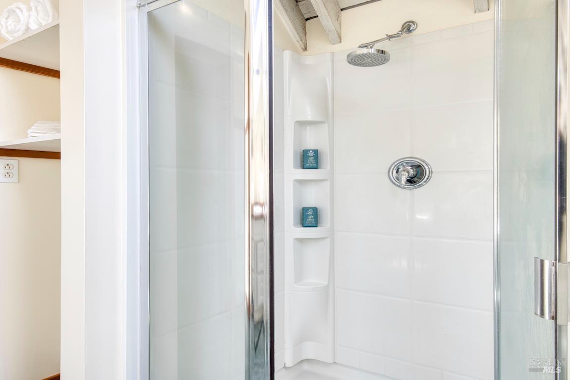 Detail Gallery Image 15 of 45 For 11 Inverness Way, Inverness,  CA 94937 - 3 Beds | 2 Baths