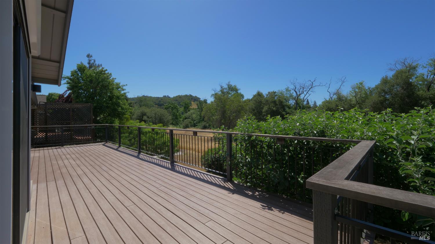 Detail Gallery Image 27 of 48 For 1306 Pinon Dr, Healdsburg,  CA 95448 - 2 Beds | 2/1 Baths