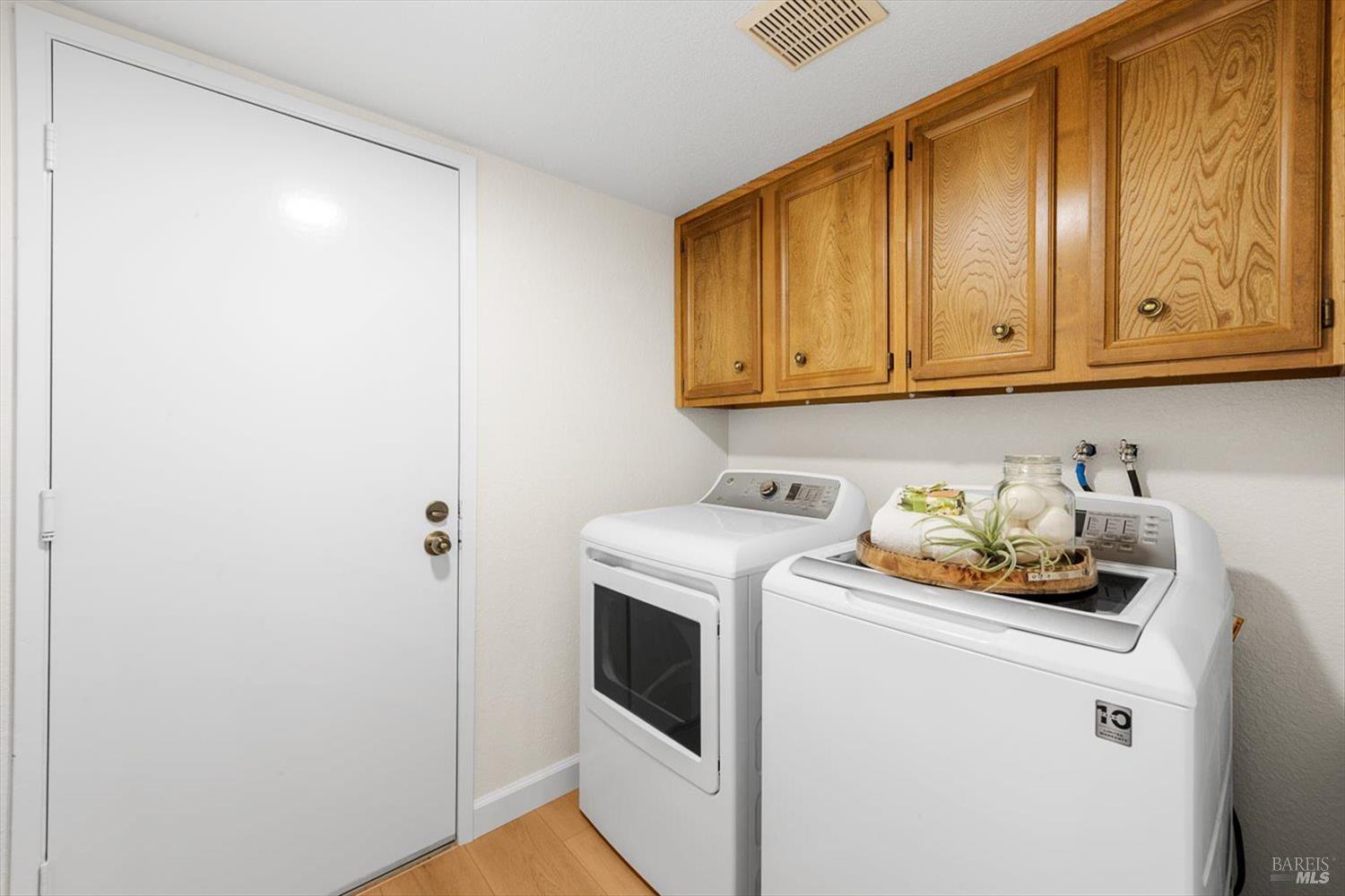 Detail Gallery Image 22 of 51 For 225 Riverview Dr, Vallejo,  CA 94589 - 4 Beds | 2/1 Baths