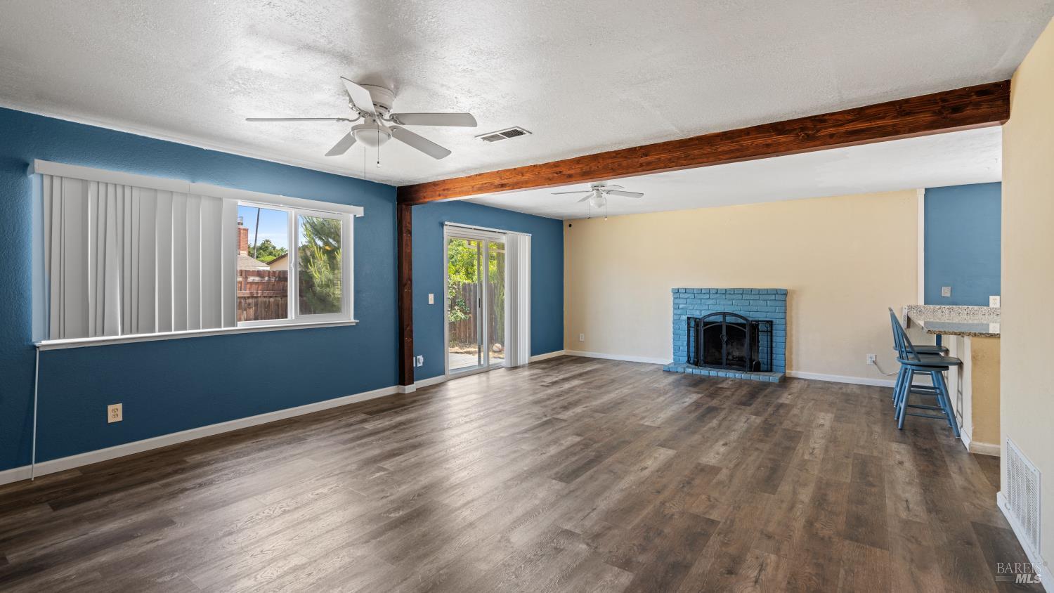 Detail Gallery Image 6 of 36 For 1661 California Dr, Vacaville,  CA 95687 - 3 Beds | 2 Baths