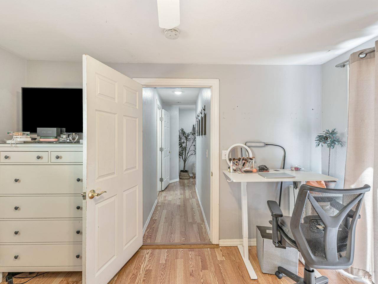 Detail Gallery Image 14 of 33 For 2375 Los Olivos Rd, Santa Rosa,  CA 95404 - 2 Beds | 1 Baths