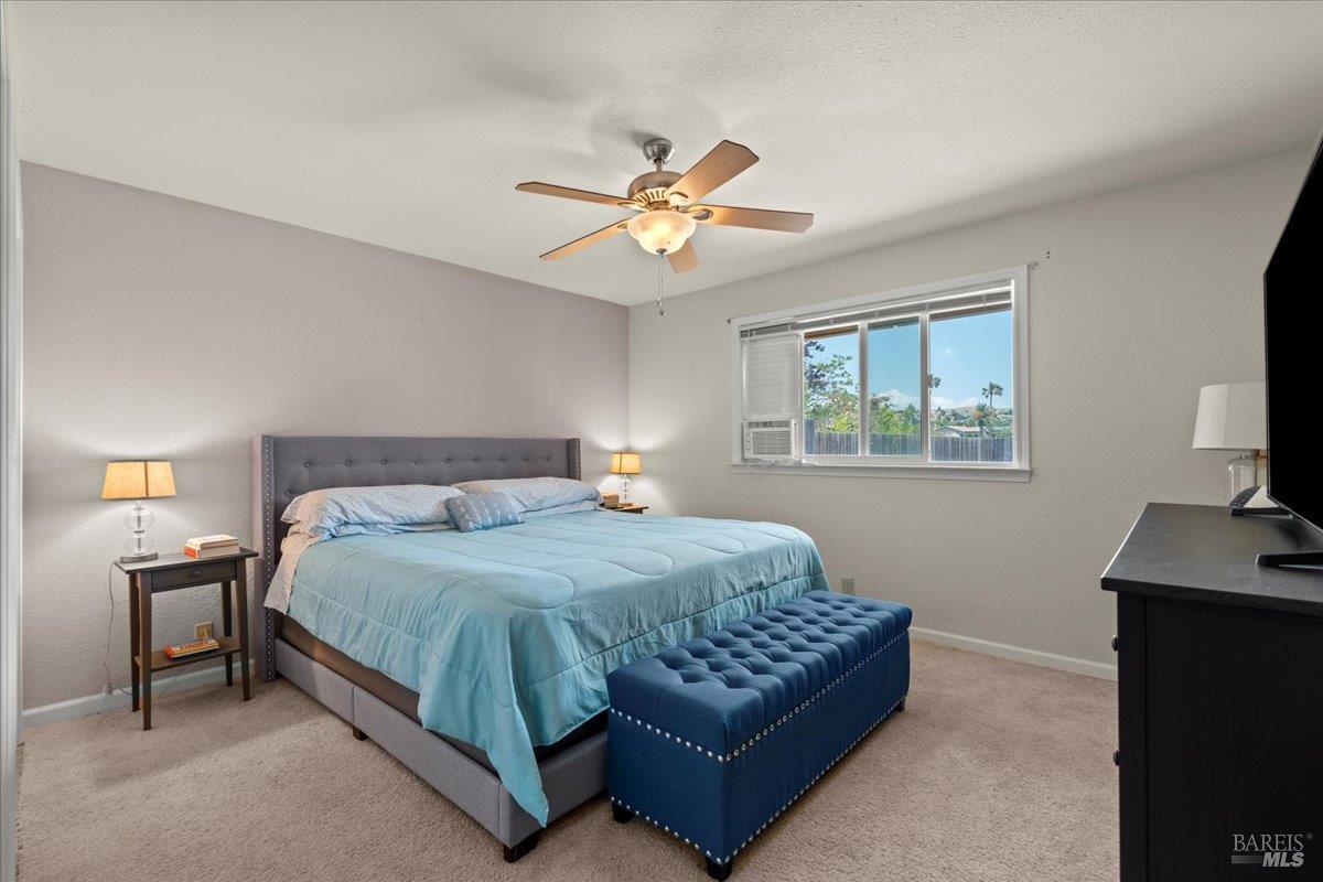 Detail Gallery Image 18 of 31 For 112 Aragon Ct, Vallejo,  CA 94591 - 3 Beds | 2 Baths
