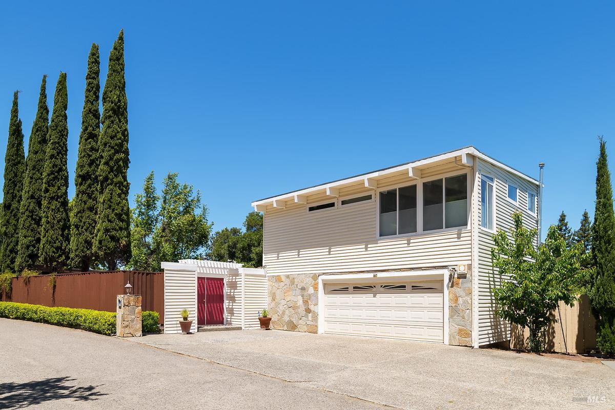 Detail Gallery Image 47 of 53 For 25 Wimbledon Ct, Novato,  CA 94949 - 4 Beds | 3/1 Baths