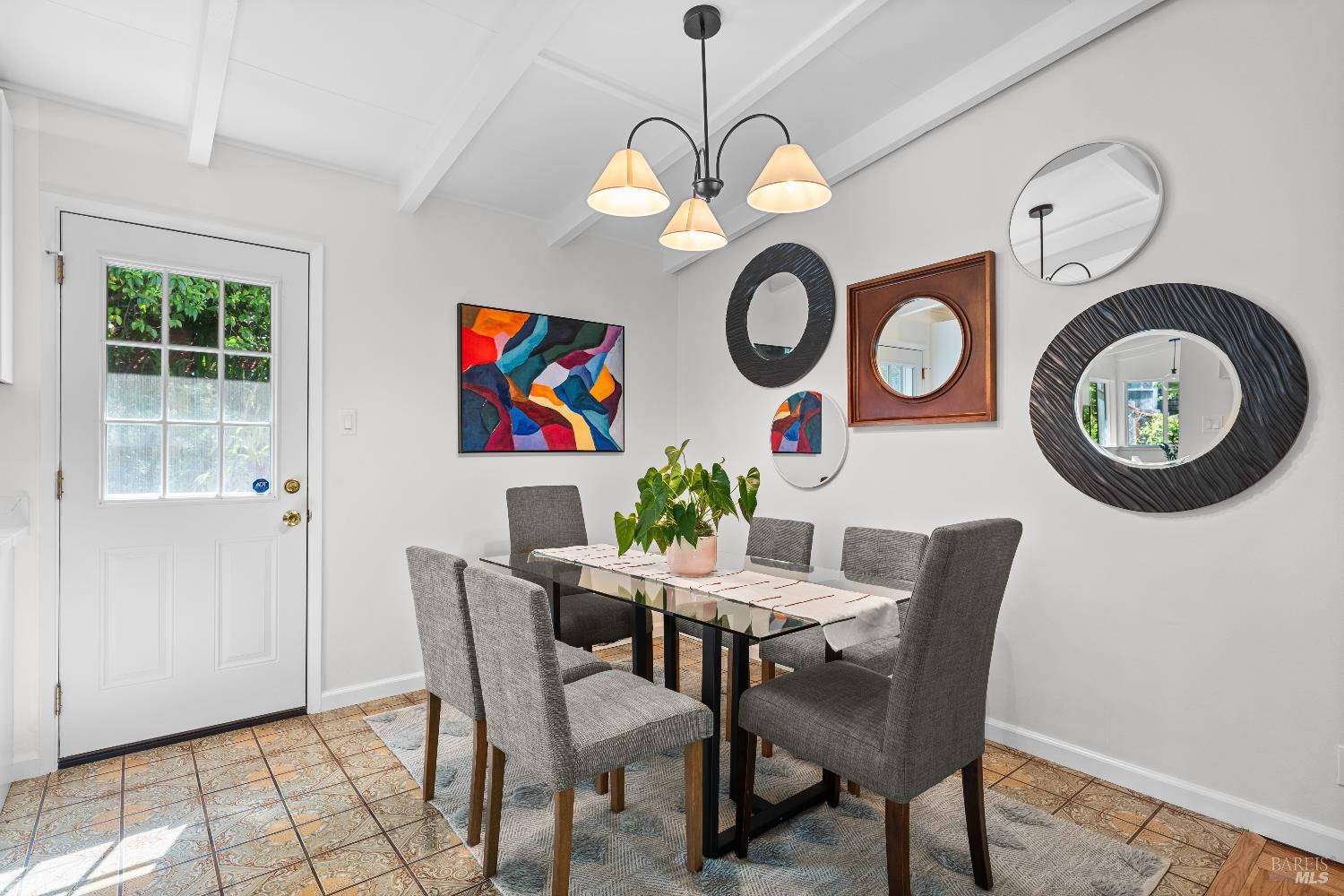 Detail Gallery Image 11 of 51 For 84 E Crescent Dr, San Rafael,  CA 94901 - 3 Beds | 2 Baths