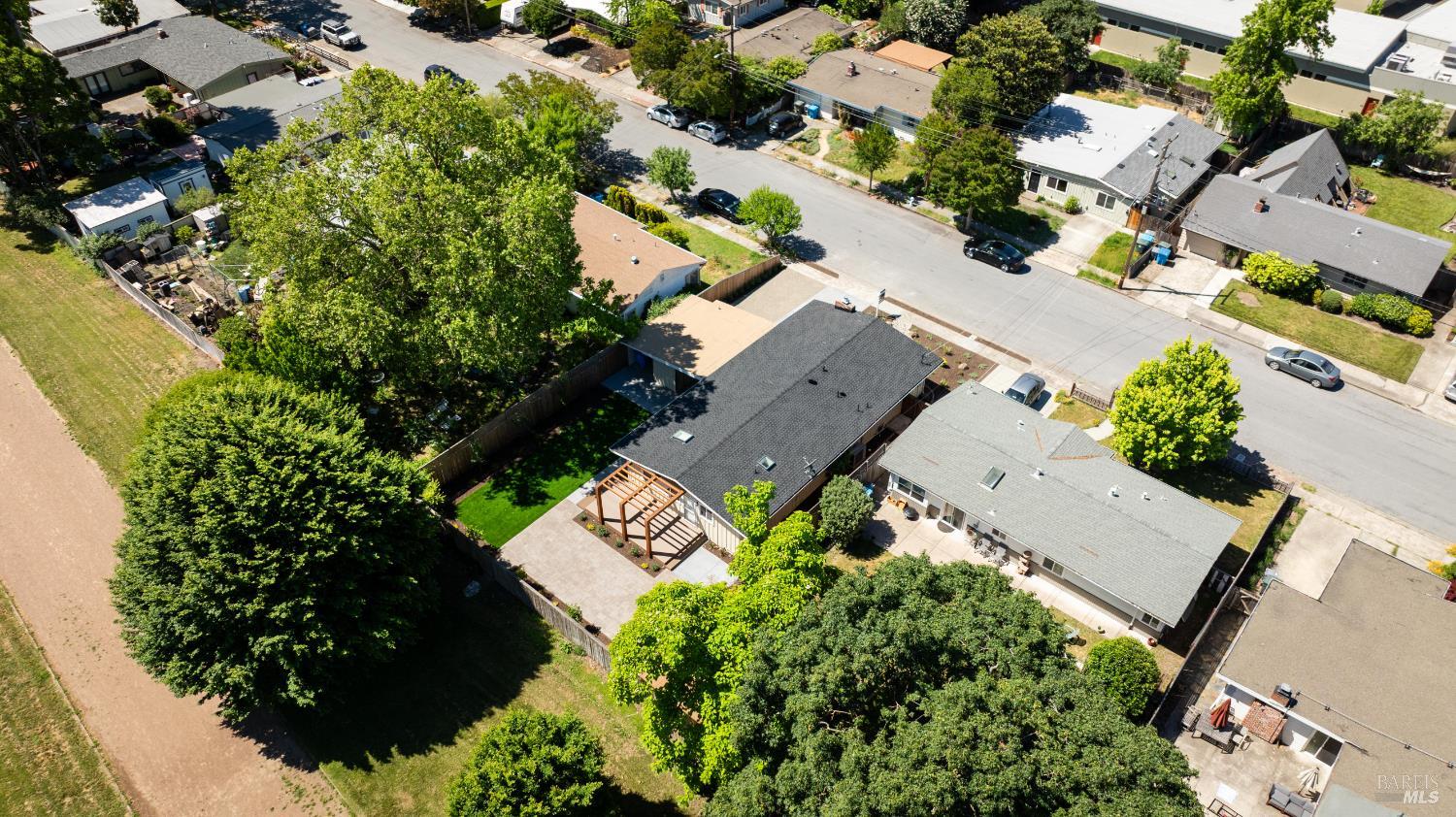 Detail Gallery Image 37 of 43 For 916 Colorado Blvd, Santa Rosa,  CA 95405 - 4 Beds | 2 Baths