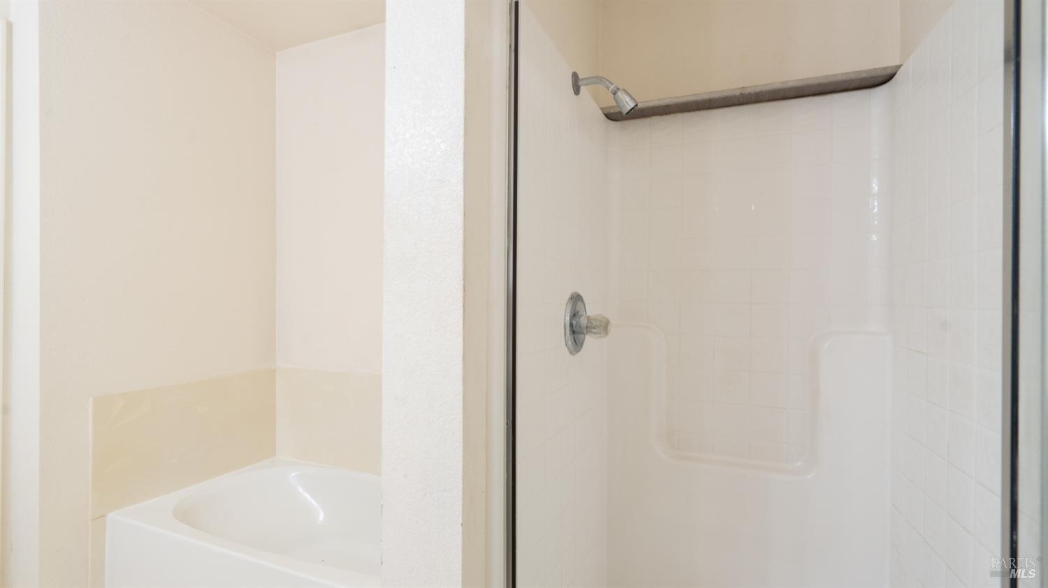 Detail Gallery Image 25 of 46 For 1191 Araquipa Ct, Vacaville,  CA 95687 - 3 Beds | 2/1 Baths