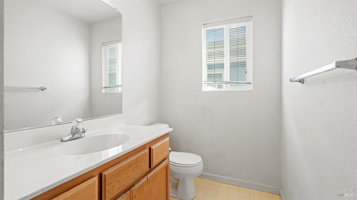 Detail Gallery Image 18 of 46 For 1191 Araquipa Ct, Vacaville,  CA 95687 - 3 Beds | 2/1 Baths