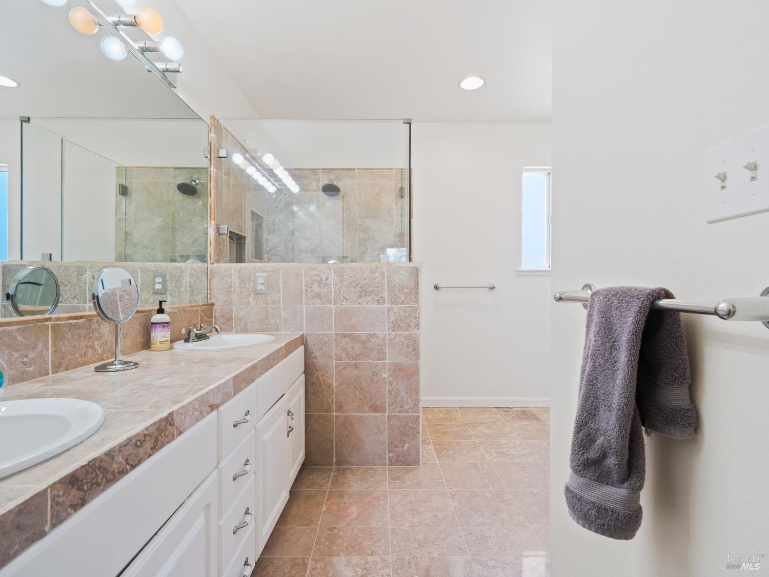 Detail Gallery Image 52 of 60 For 109 Paradise Dr, Napa,  CA 94558 - 4 Beds | 2/1 Baths