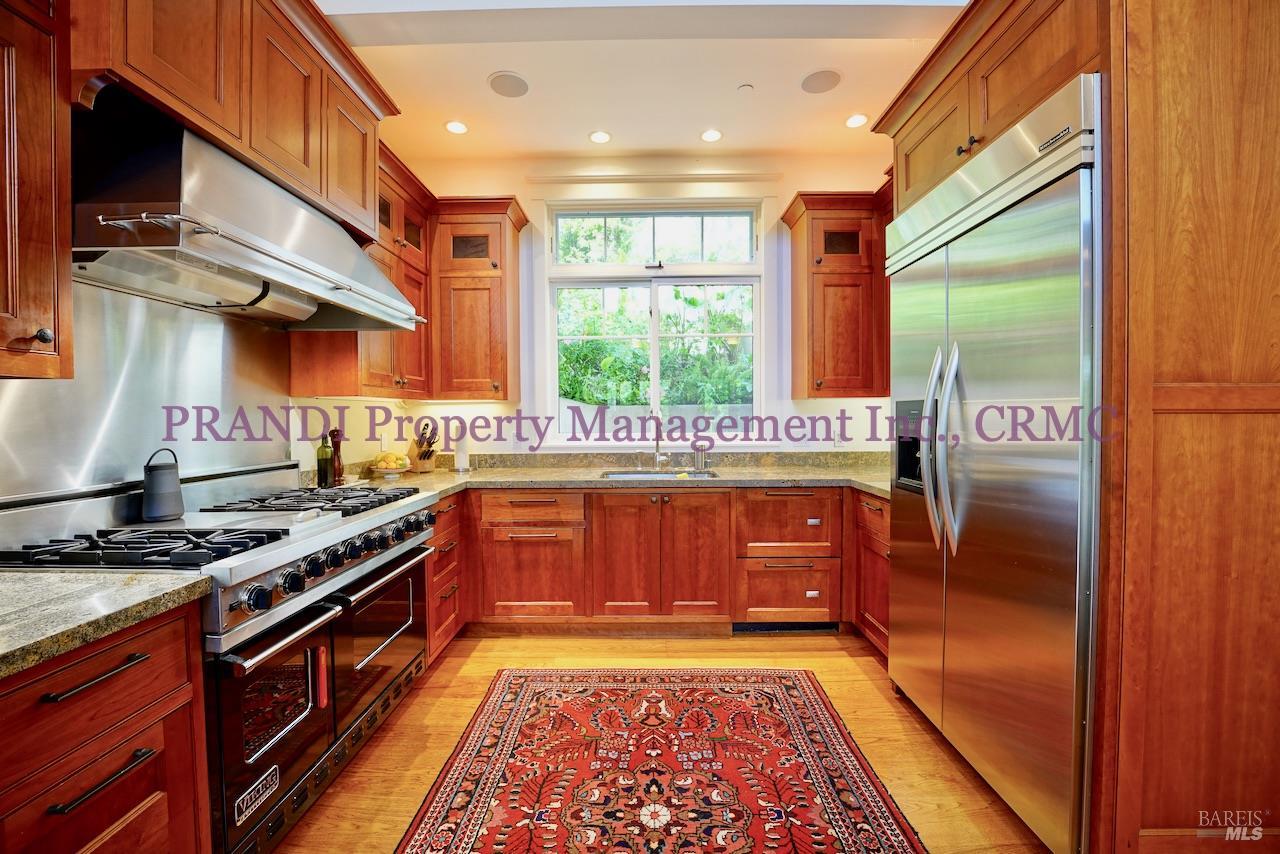 Detail Gallery Image 11 of 24 For 75 E Marguerite Ter, Mill Valley,  CA 94941 - 4 Beds | 3/1 Baths