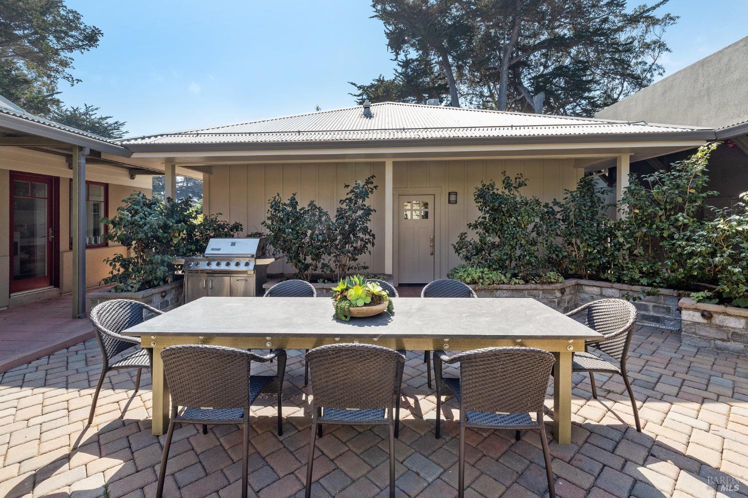Detail Gallery Image 22 of 56 For 41 Cypress Rd, Point Reyes Station,  CA 94956 - 4 Beds | 4/1 Baths