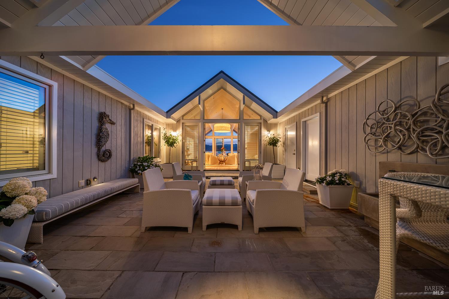 Detail Gallery Image 55 of 68 For 27 West Shore Rd, Belvedere,  CA 94920 - 4 Beds | 2/1 Baths