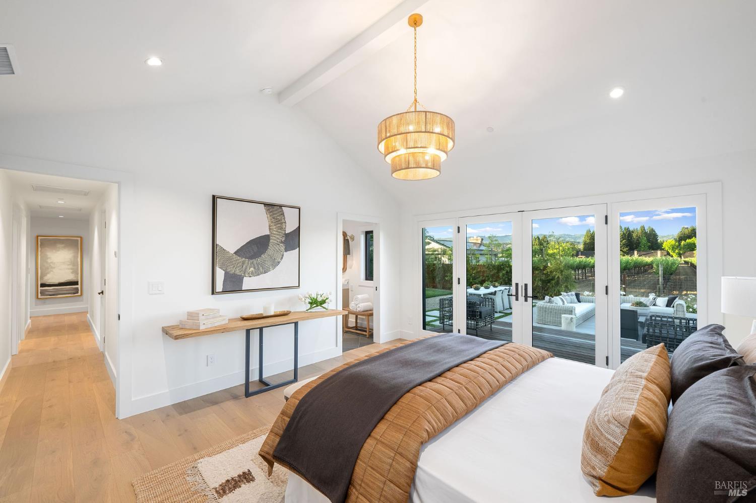Detail Gallery Image 24 of 54 For 1597 Arrowhead Dr, Saint Helena,  CA 94574 - 3 Beds | 3/1 Baths