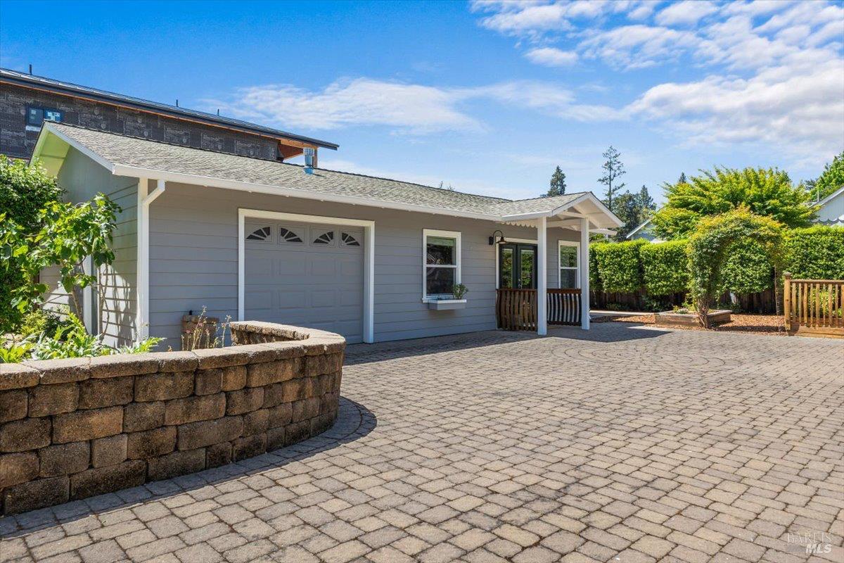 Detail Gallery Image 43 of 67 For 107 1st St, Healdsburg,  CA 95448 - 3 Beds | 3 Baths