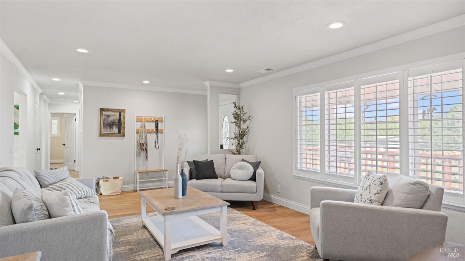 Detail Gallery Image 6 of 70 For 4270 Peaceful Glen Rd, Vacaville,  CA 95688 - 3 Beds | 2 Baths