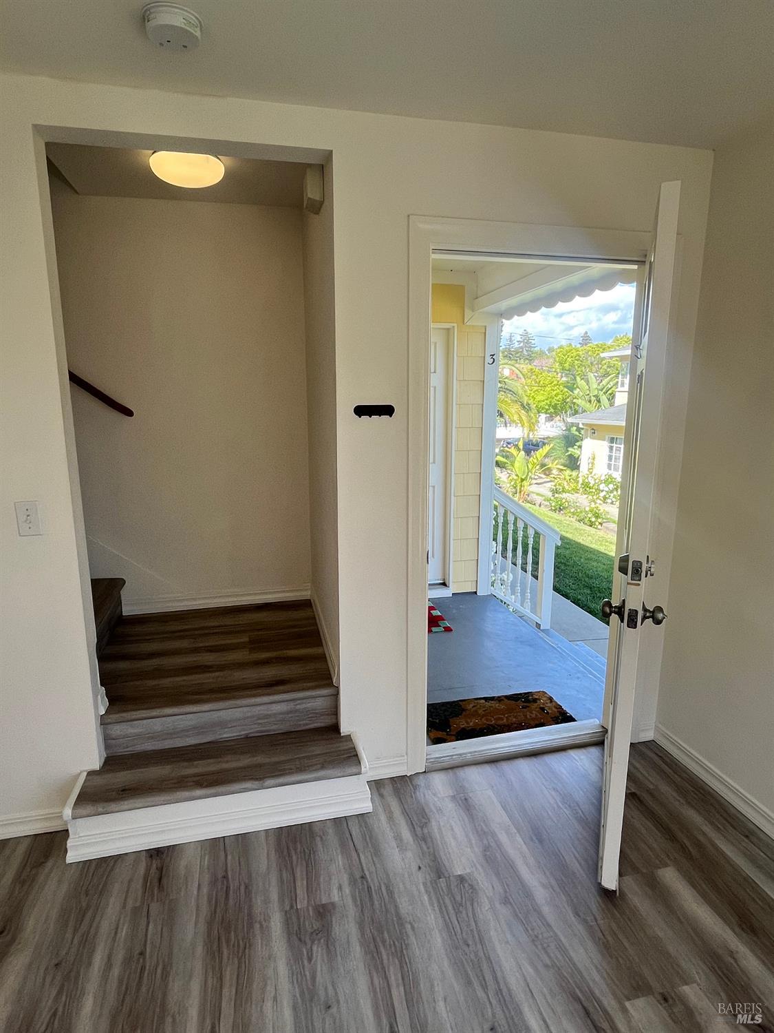 Detail Gallery Image 6 of 25 For 150 E J St #4,  Benicia,  CA 94510 - 1 Beds | 1 Baths