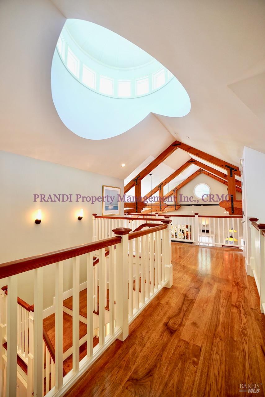 Detail Gallery Image 22 of 24 For 75 E Marguerite Ter, Mill Valley,  CA 94941 - 4 Beds | 3/1 Baths