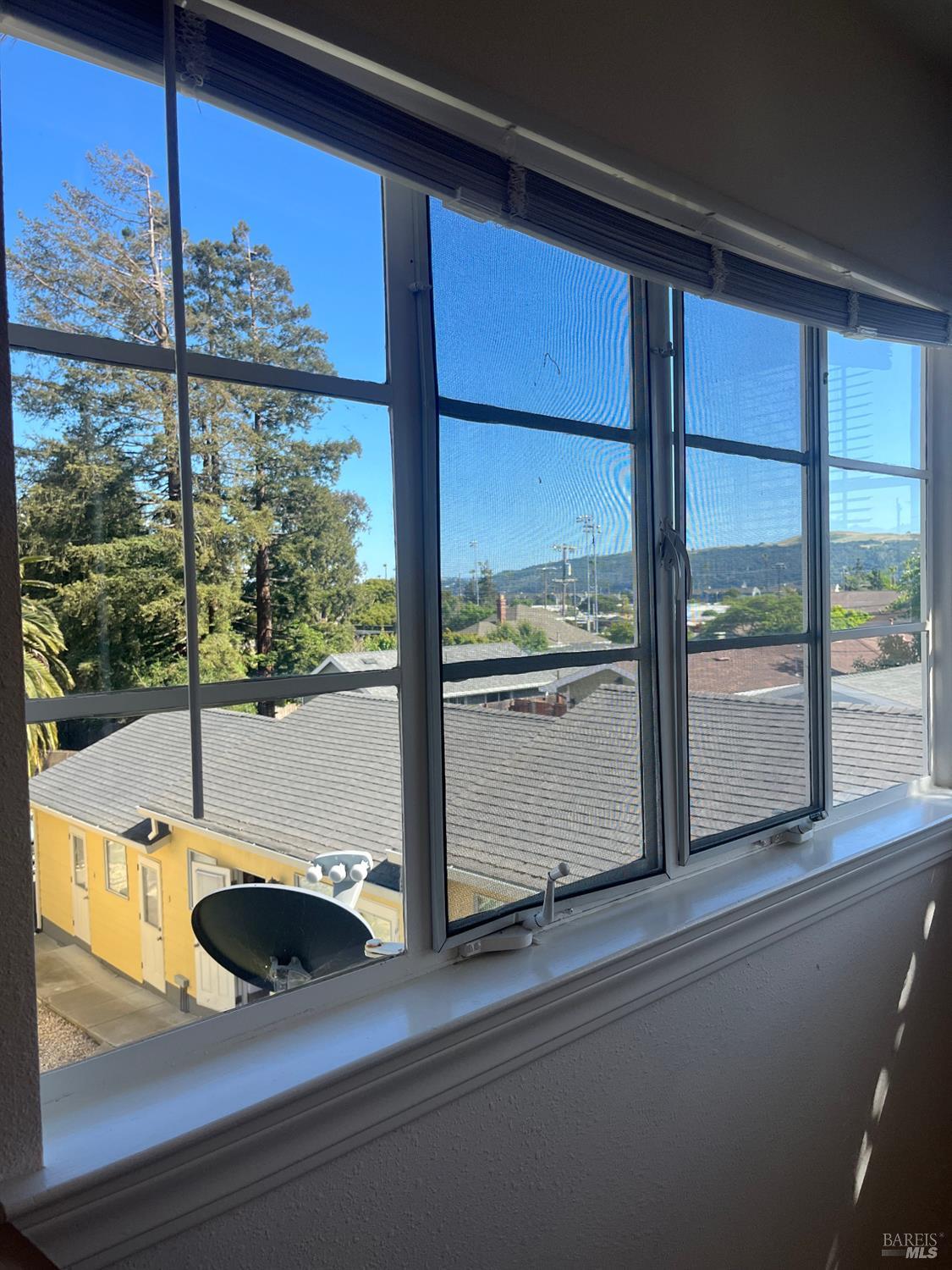 Detail Gallery Image 18 of 25 For 150 E J St #4,  Benicia,  CA 94510 - 1 Beds | 1 Baths