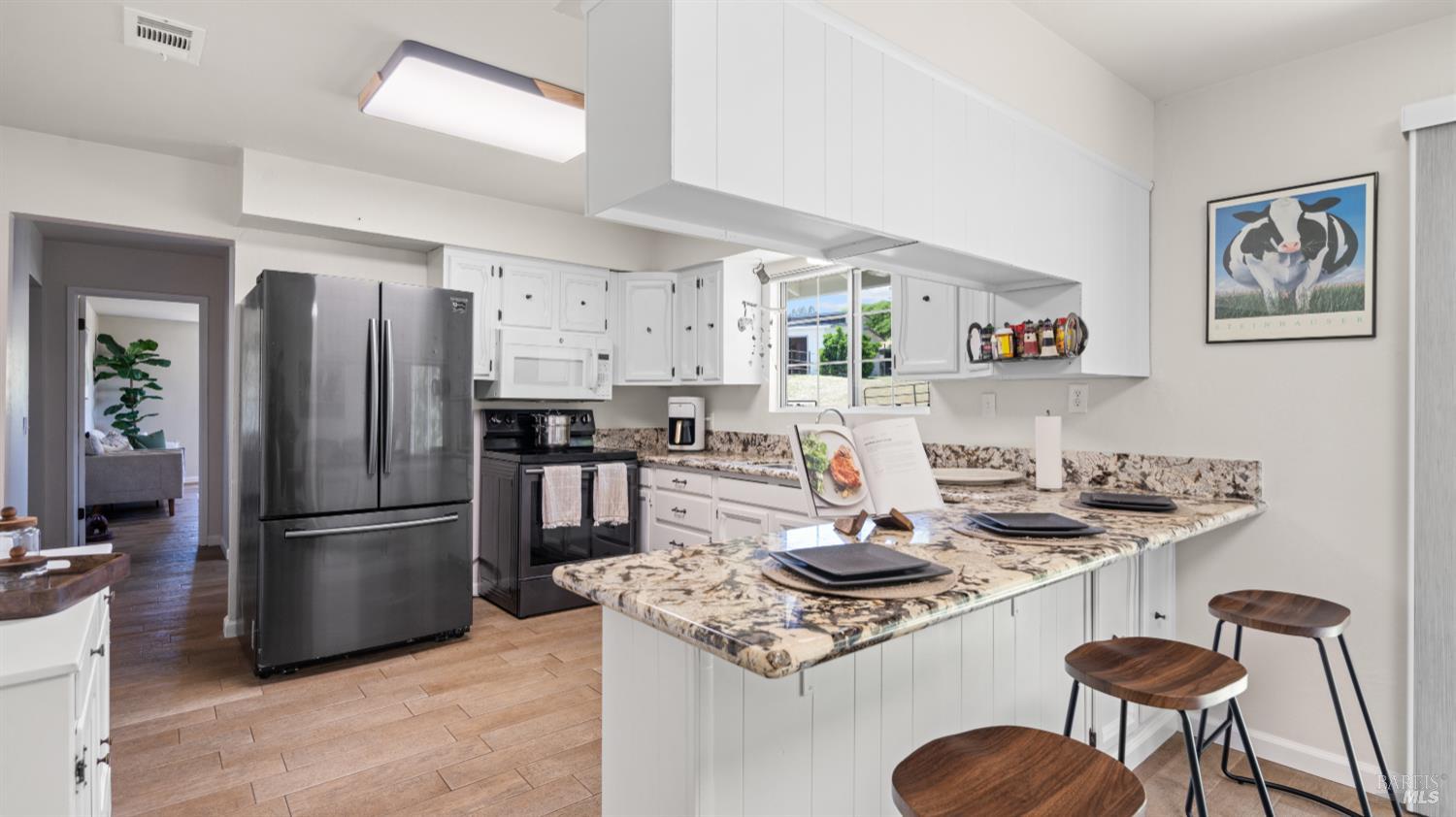 Detail Gallery Image 10 of 70 For 4270 Peaceful Glen Rd, Vacaville,  CA 95688 - 3 Beds | 2 Baths