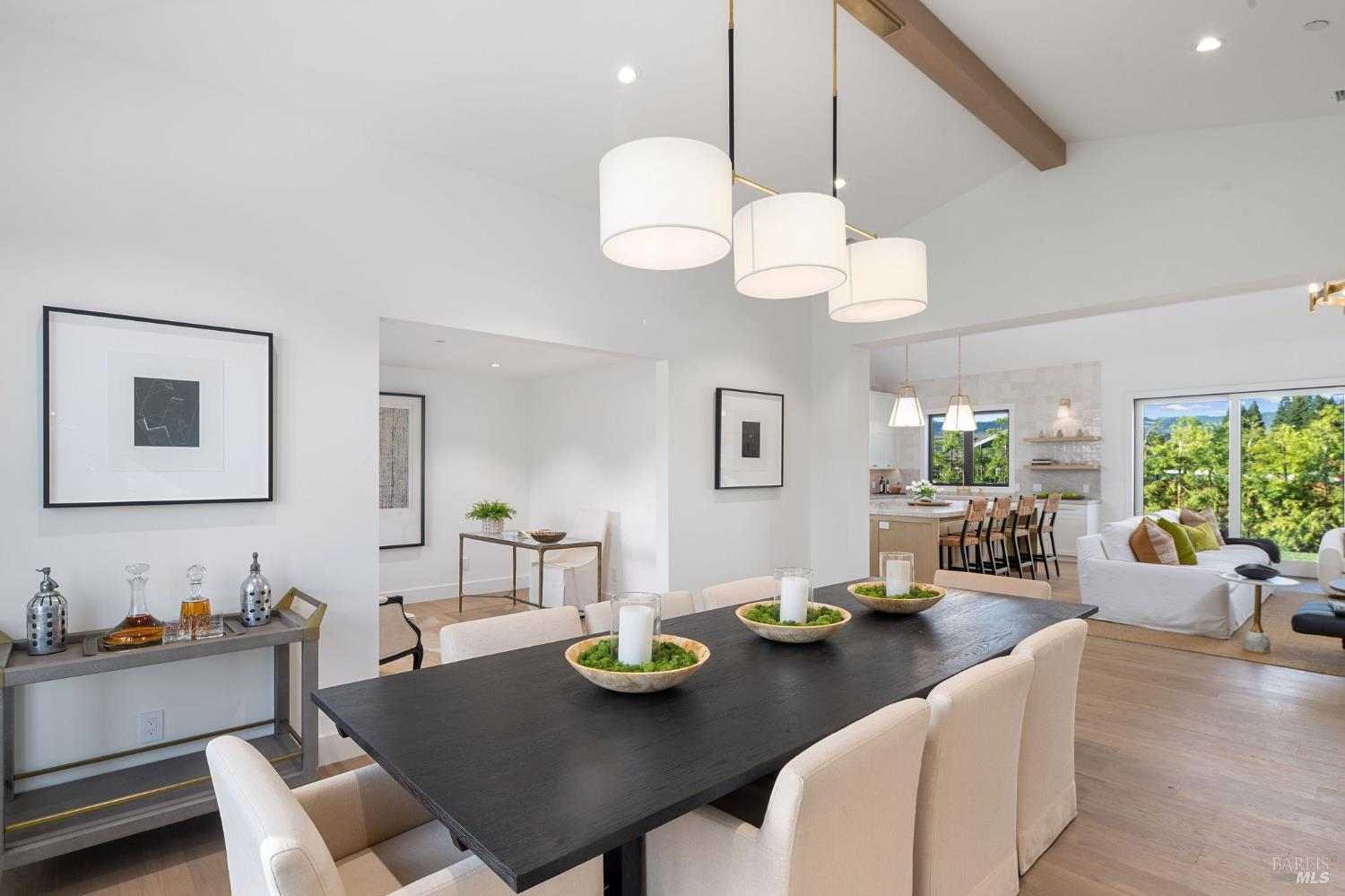 Detail Gallery Image 10 of 54 For 1597 Arrowhead Dr, Saint Helena,  CA 94574 - 3 Beds | 3/1 Baths