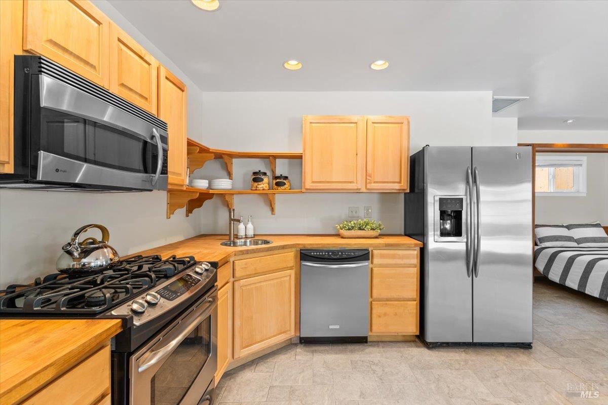 Detail Gallery Image 54 of 67 For 107 1st St, Healdsburg,  CA 95448 - 3 Beds | 3 Baths