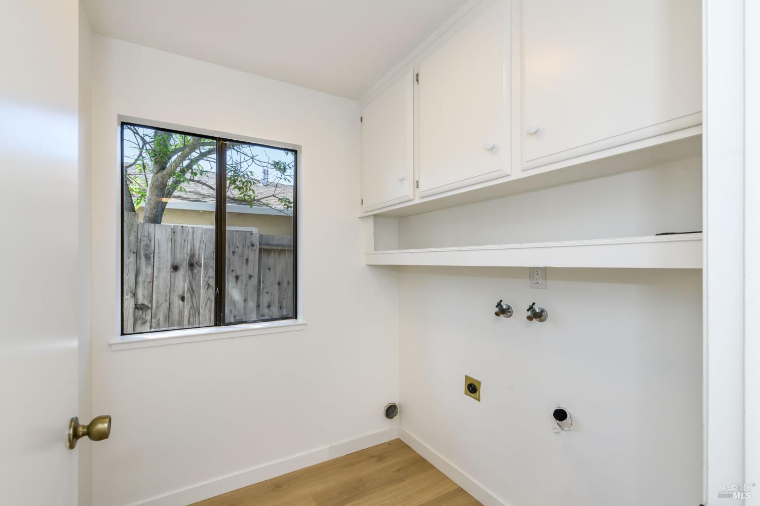 Detail Gallery Image 9 of 25 For 475 San Marin Dr, Novato,  CA 94945 - 4 Beds | 2/1 Baths