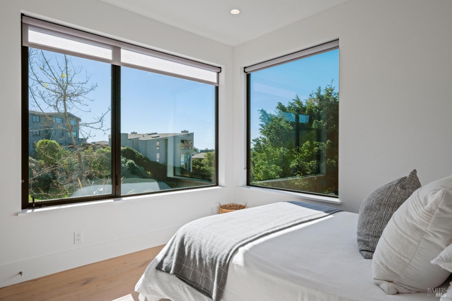 Detail Gallery Image 39 of 46 For 176 Cypress Loop, Bodega Bay,  CA 94923 - 4 Beds | 4/1 Baths