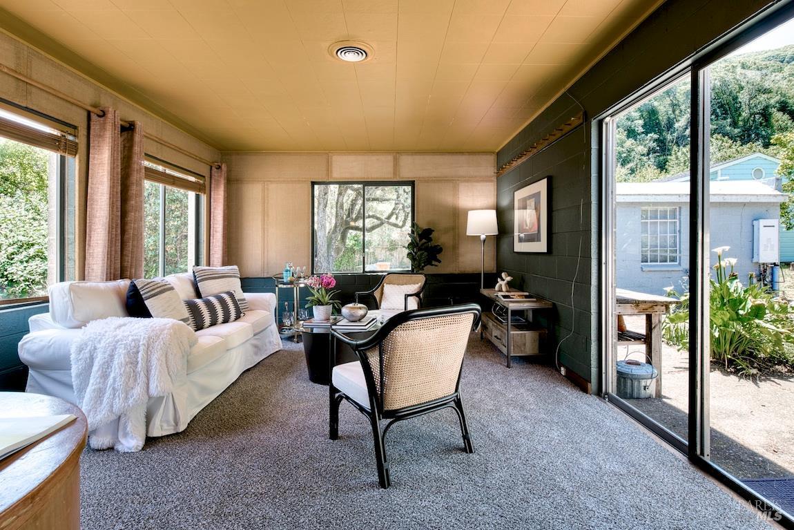 Detail Gallery Image 17 of 45 For 11 Inverness Way, Inverness,  CA 94937 - 3 Beds | 2 Baths
