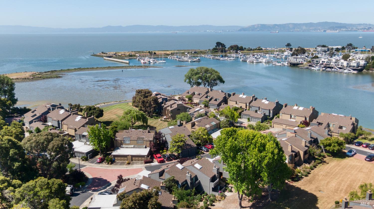 Detail Gallery Image 49 of 53 For 553 Kings Rd, Alameda,  CA 94501 - 2 Beds | 2/1 Baths