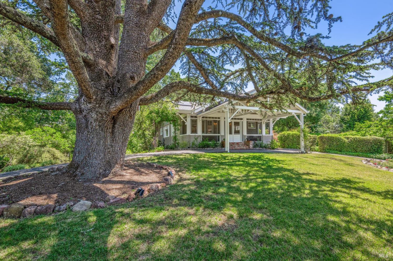Detail Gallery Image 8 of 94 For 880 W Agua Caliente Rd, Sonoma,  CA 95476 - 4 Beds | 3 Baths