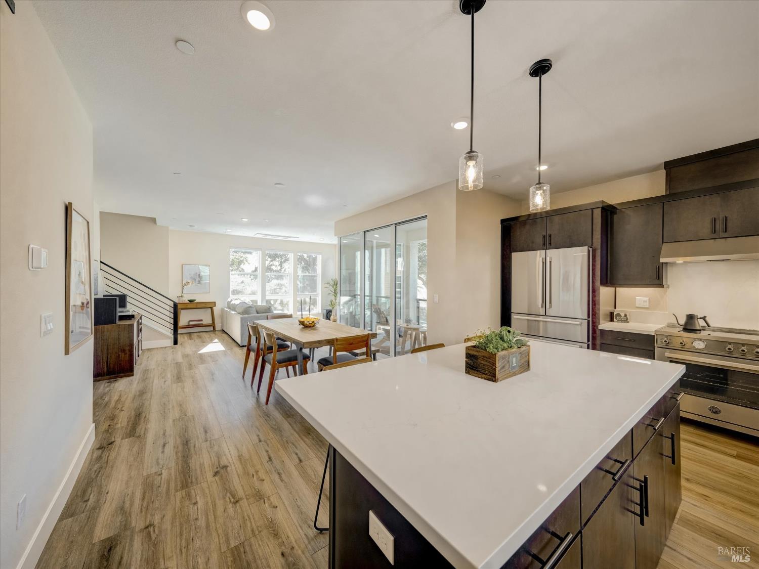Detail Gallery Image 5 of 41 For 226 Verandah Ave, Novato,  CA 94945 - 3 Beds | 2/1 Baths