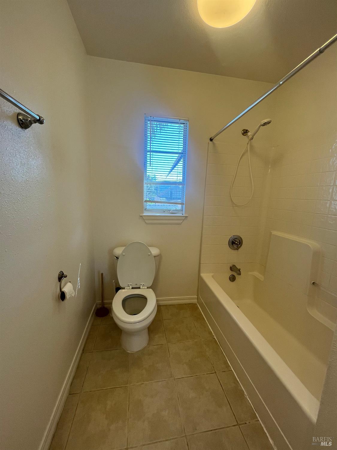 Detail Gallery Image 20 of 25 For 150 E J St #4,  Benicia,  CA 94510 - 1 Beds | 1 Baths