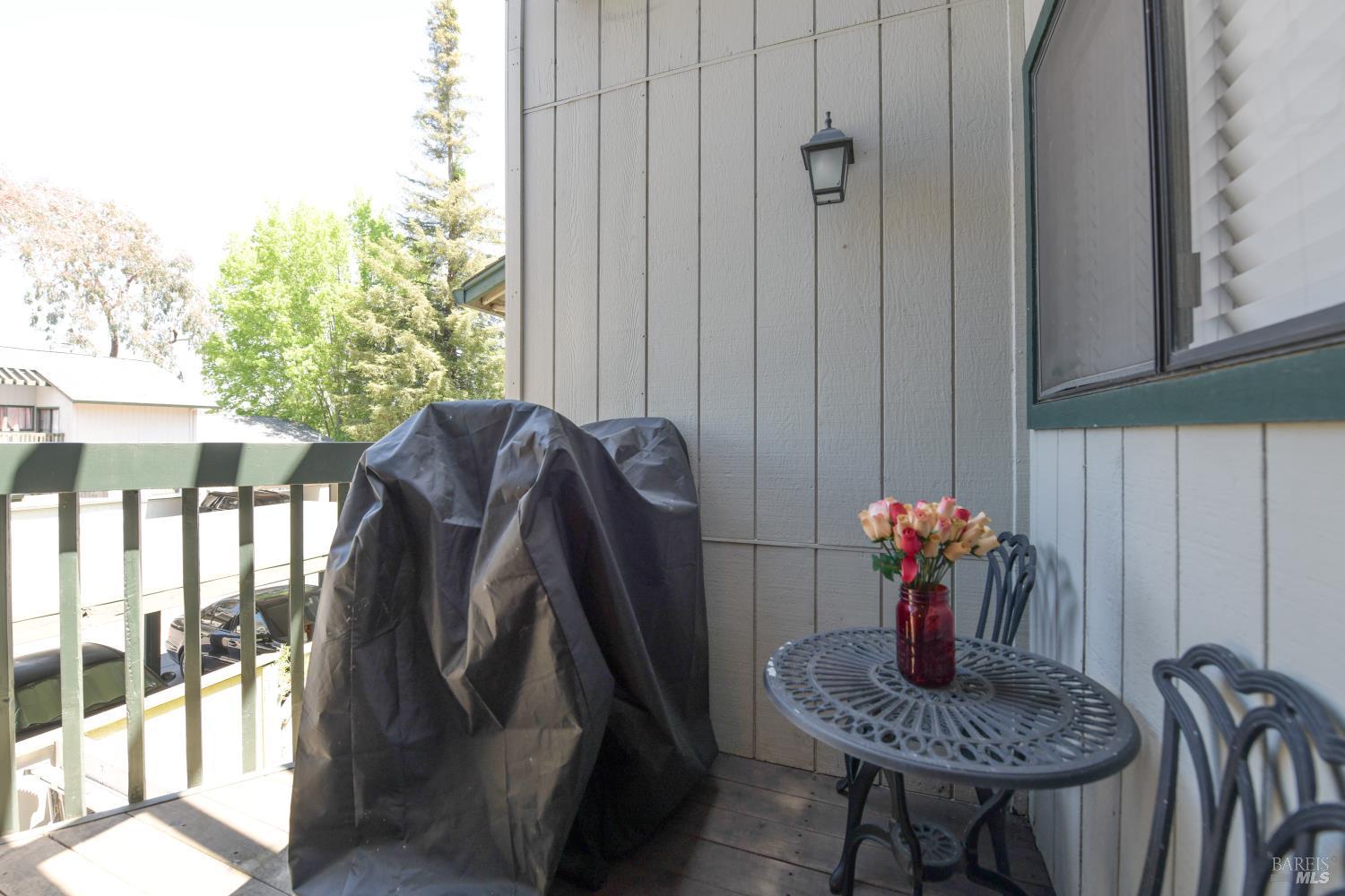 Detail Gallery Image 28 of 31 For 433 Freeway Dr, Napa,  CA 94558 - 2 Beds | 1/1 Baths