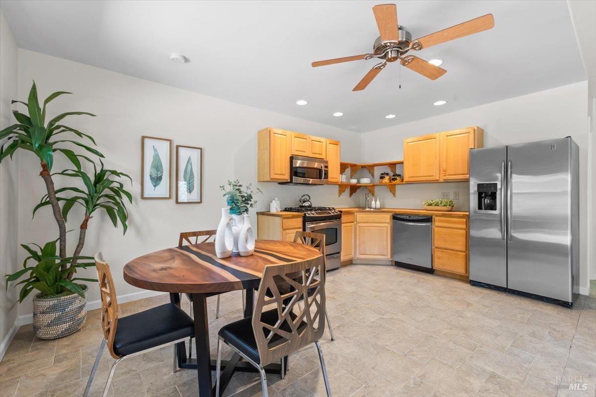 Detail Gallery Image 50 of 67 For 107 1st St, Healdsburg,  CA 95448 - 3 Beds | 3 Baths