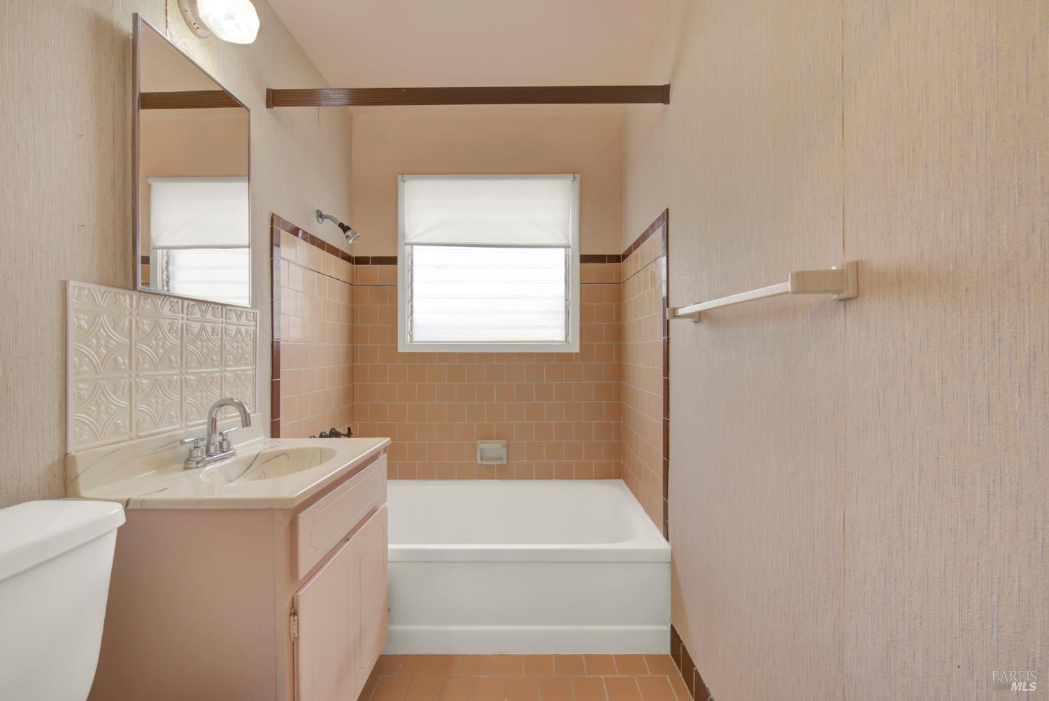 Detail Gallery Image 35 of 64 For 285 Homewood Ave, Napa,  CA 94558 - 2 Beds | 1 Baths