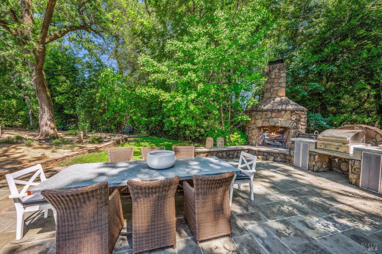 Detail Gallery Image 87 of 94 For 880 W Agua Caliente Rd, Sonoma,  CA 95476 - 4 Beds | 3 Baths