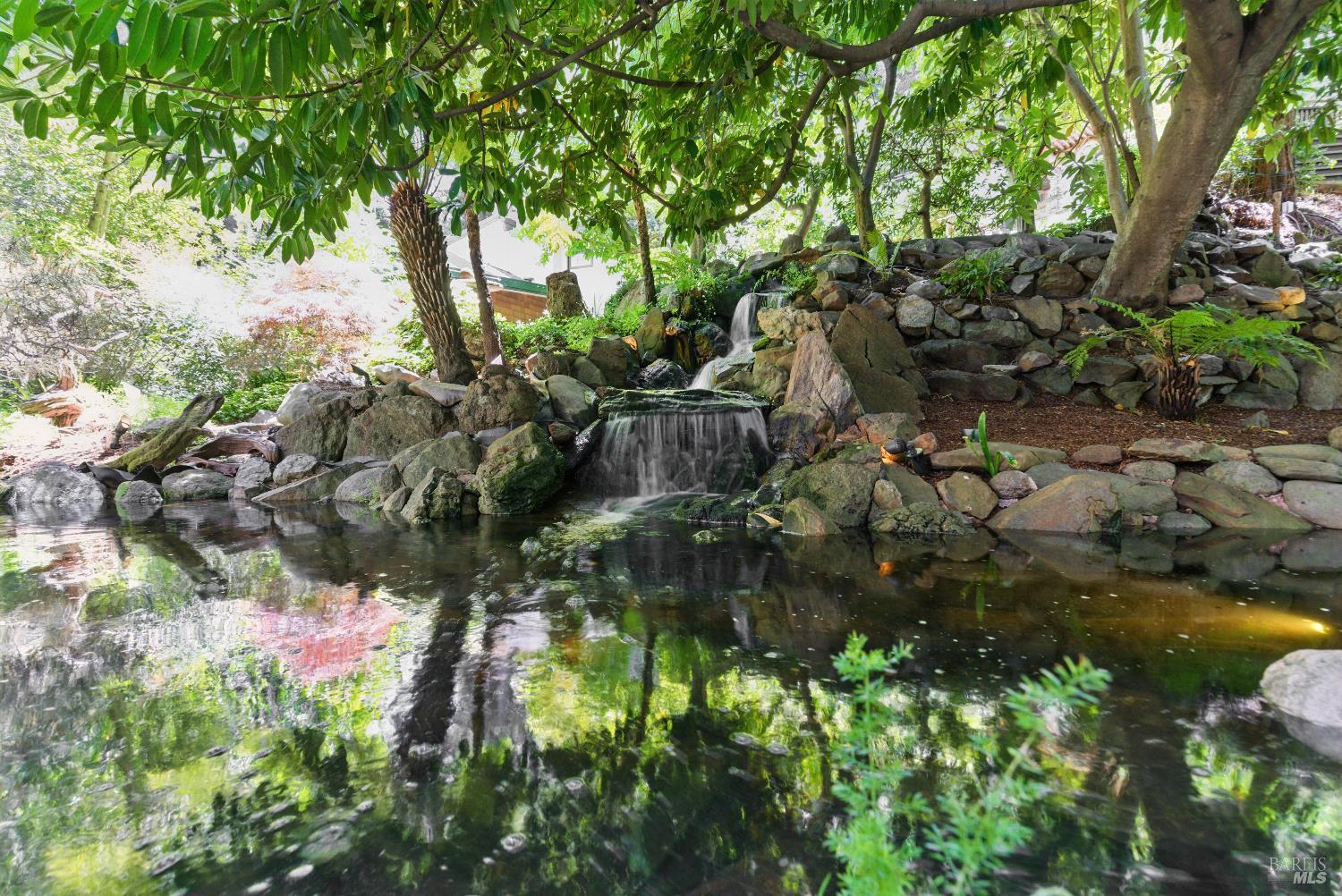 Detail Gallery Image 92 of 97 For 119 Marguerite Ave, Mill Valley,  CA 94941 - 6 Beds | 4/1 Baths