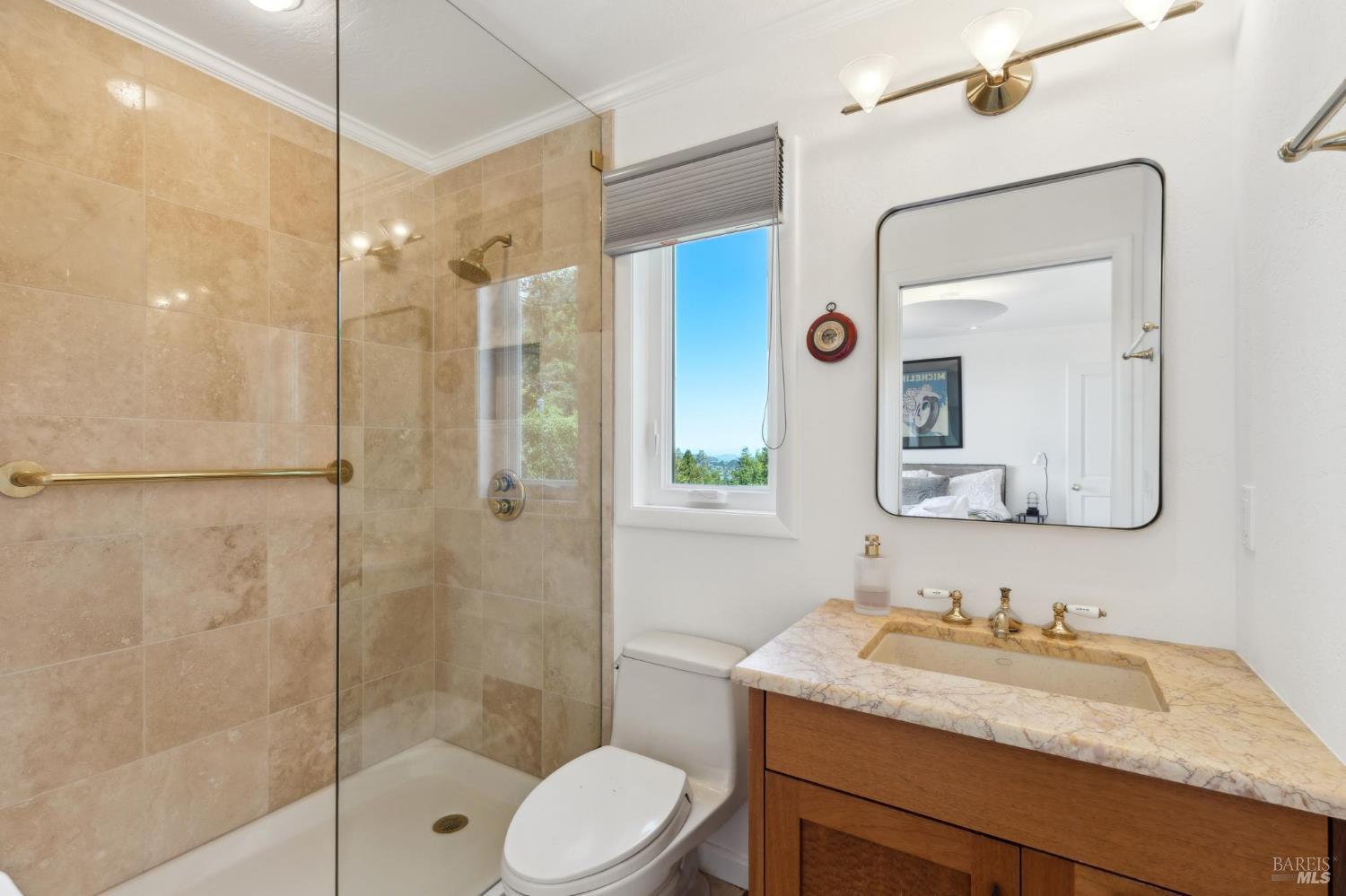 Detail Gallery Image 22 of 54 For 222 Marguerite Ave, Mill Valley,  CA 94941 - 4 Beds | 5 Baths