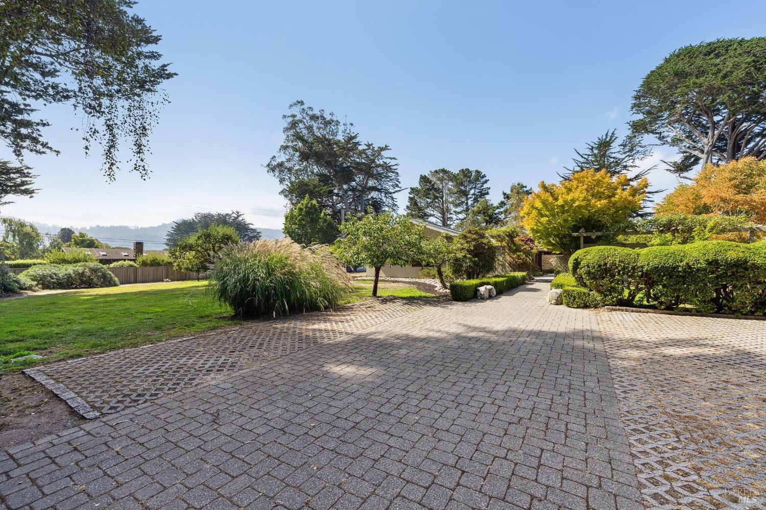 Detail Gallery Image 6 of 56 For 41 Cypress Rd, Point Reyes Station,  CA 94956 - 4 Beds | 4/1 Baths