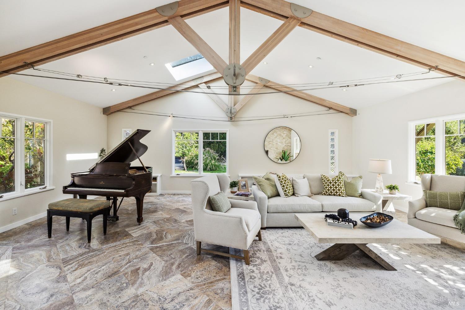 Detail Gallery Image 10 of 56 For 41 Cypress Rd, Point Reyes Station,  CA 94956 - 4 Beds | 4/1 Baths